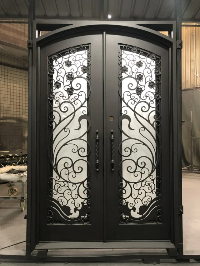 Iron-Door-Design-For-Main-Door-1-scaled