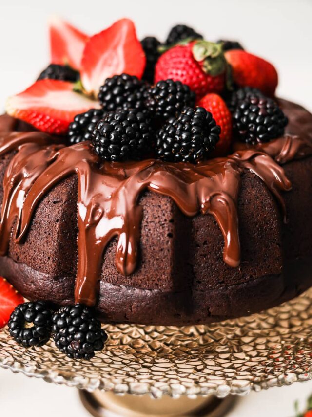 Super-Moist-Vegan-Chocolate-Cake-_-Easy-And-Healthy-Recipes-3