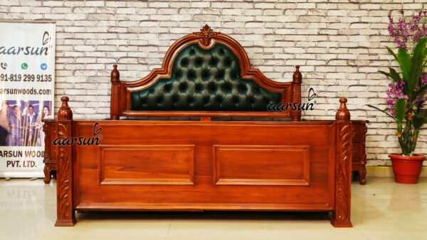Wooden-Classical-Semi-Poster-Bed